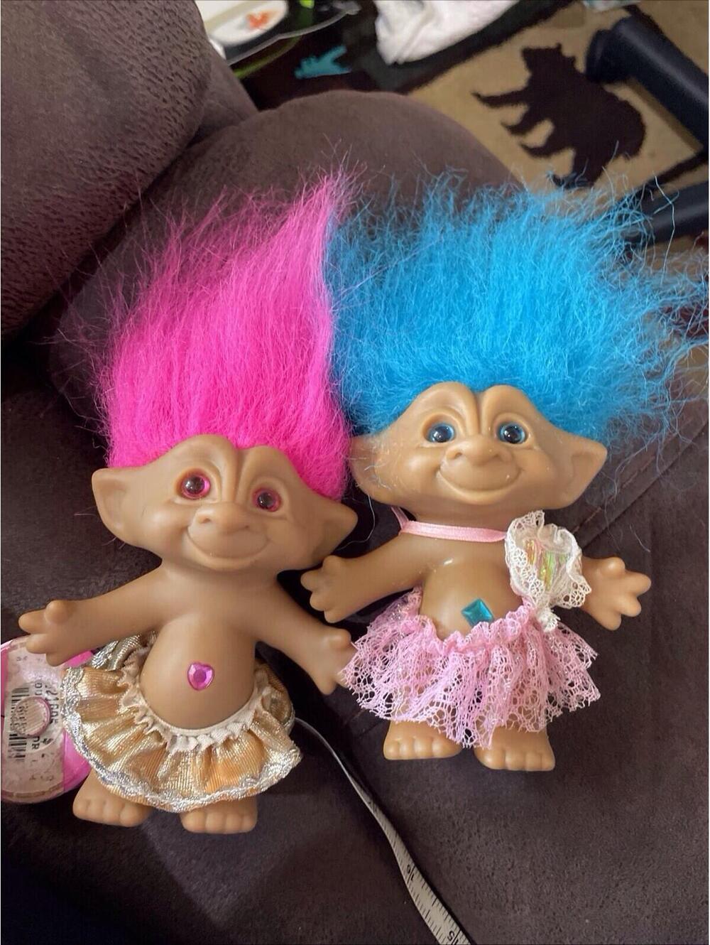 (2) Ace Novelty Gnomes Belly Dancer Pink Hair & Blue Hair With Gem Navels 4”